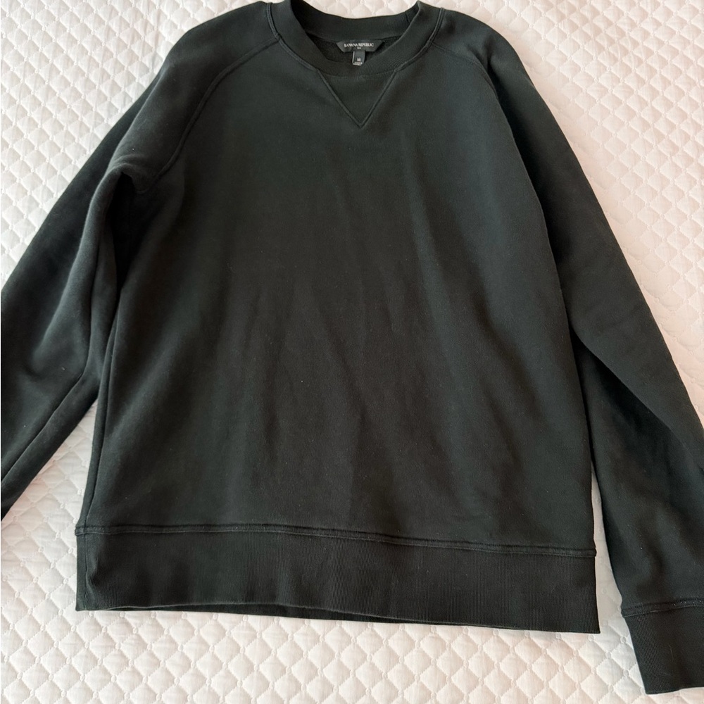 Banana Republic Men’s Black Crewneck Pullover